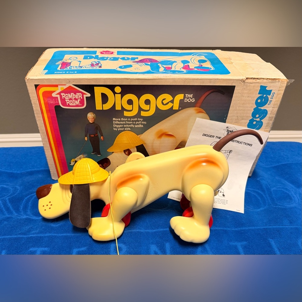 Digger The Dog Pull Toy - 1974 by Playskool - Picture 3 of 4